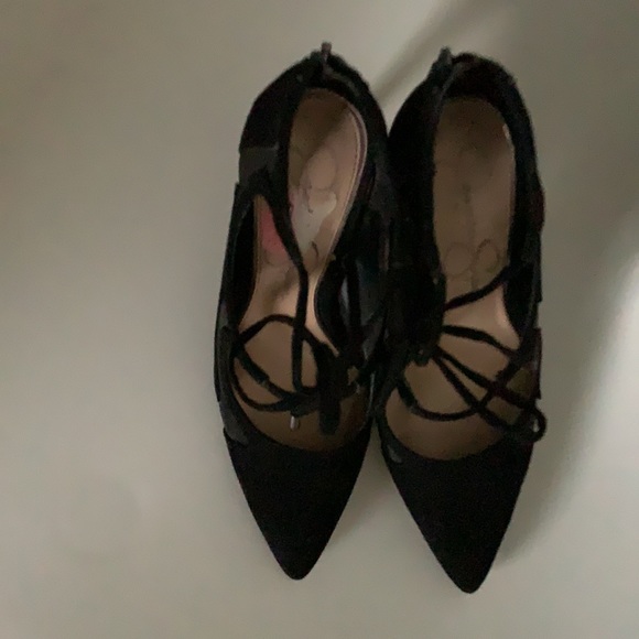 Black heels - Picture 4 of 6